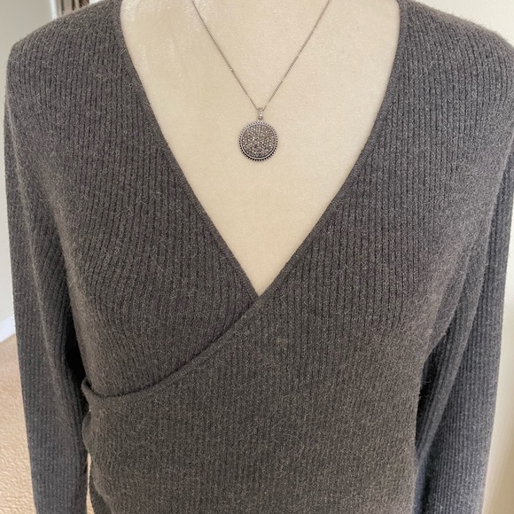 Leith knit dress. - Picture 9 of 9